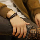 Bracelet cuir et acier 842-1426