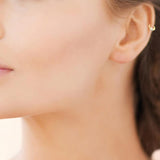 Piercing en plaqué or très petite créole 780-602