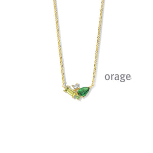 Collier Plaqué or et zirconiums vert AW041