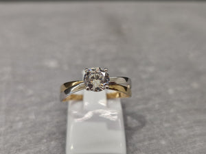 Bague bicolore avec zirconiums en 9ct 424-19