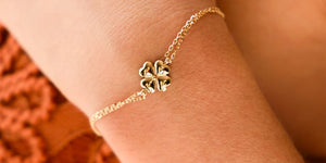 Bracelet ZAG trèfle Dorus en acier doré - 840J589