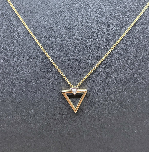 Collier triangle or jaune 9ct et diamant 450-445