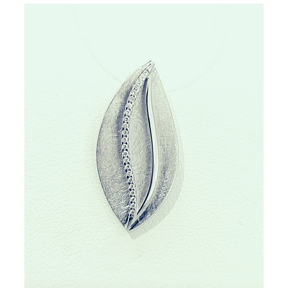 Pendentif en or blanc 18ct et diamants 362-39